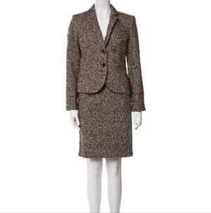 Calvin Klein Collection Tweed Printed Skirt Suit Size 6 NWT